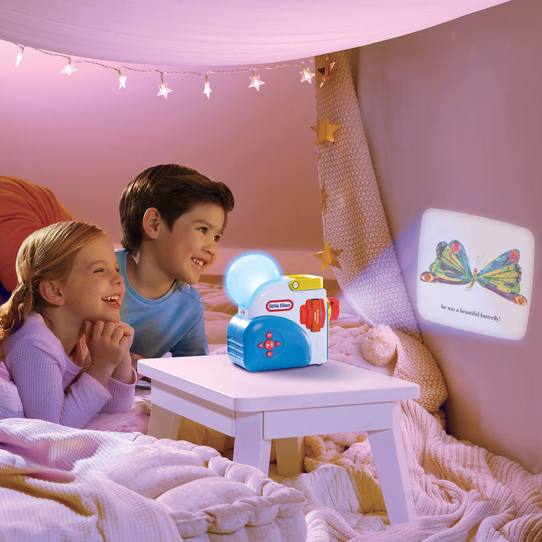 Kids viewing story on the wall